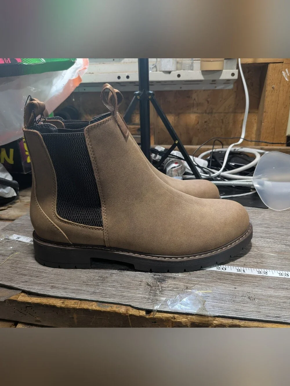 Portland Boot Company NEW Men's Casual Chelsea Boots in tan Size 11